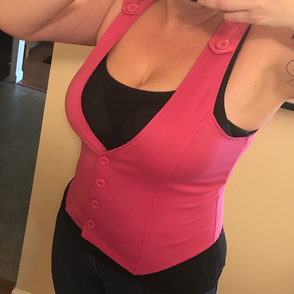 Pink Vest - Picture 6 of 6